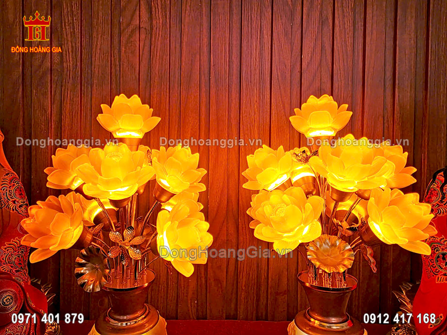 Mỗi bông hoa sen được thổi tuyệt đẹp mang lại giá trị nghệ thuật